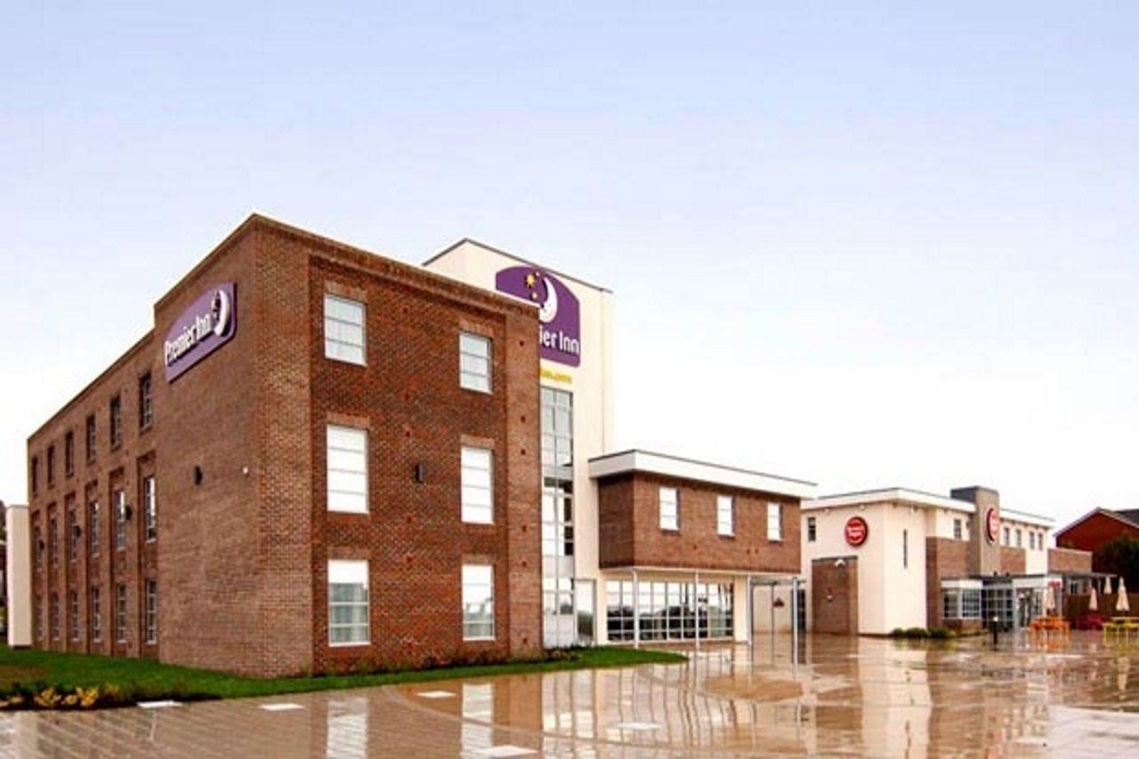 Premier Inn Barry Island Exterior photo