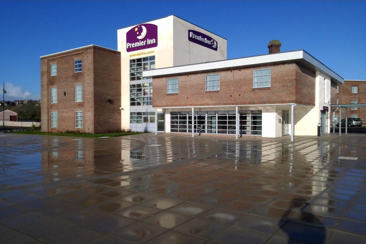 Premier Inn Barry Island Exterior photo